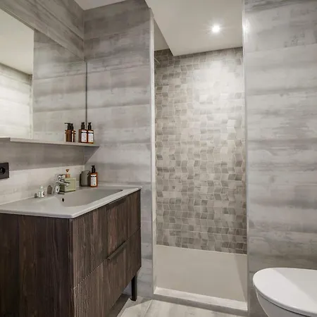 Luxury Penthouse Sauna Views 4br Nebula *
